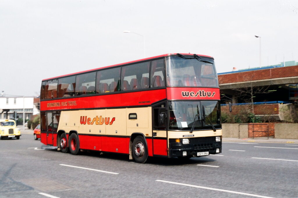 D105 BNV, 1987 Volvo B10MT Jonckheere P90.