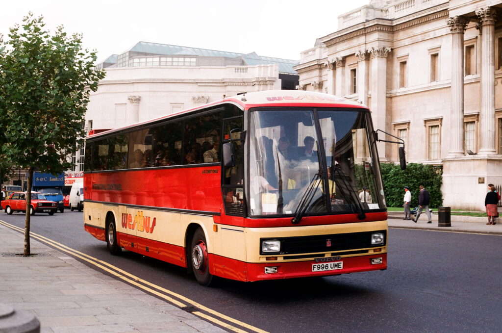 F996 UME, 1989 Volvo B10M Duple 340.