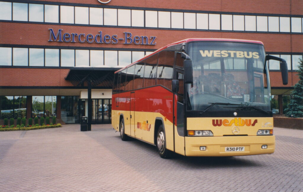 R310 PTF, 1998 Mercedes-Benz 0404 Hispano Vita.