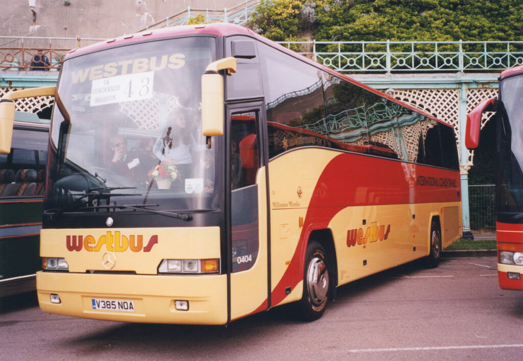 V385 NOA, 1999 Mercedes-Benz 0404 Hispano Vita.