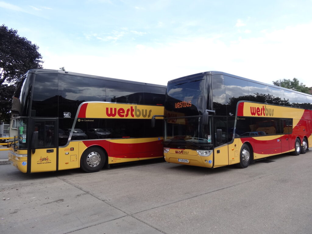 YJ61 FFD, 2011 Van Hool Astromega, + YJ13 GYG Van Hool TX Astromega.